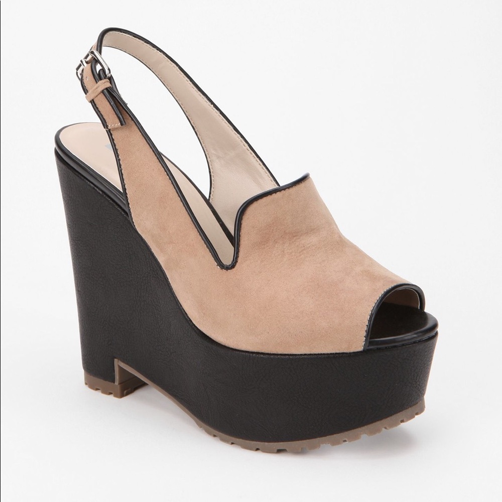 Dolcetta by Dolce Vita Tan Suede Platform Wedge